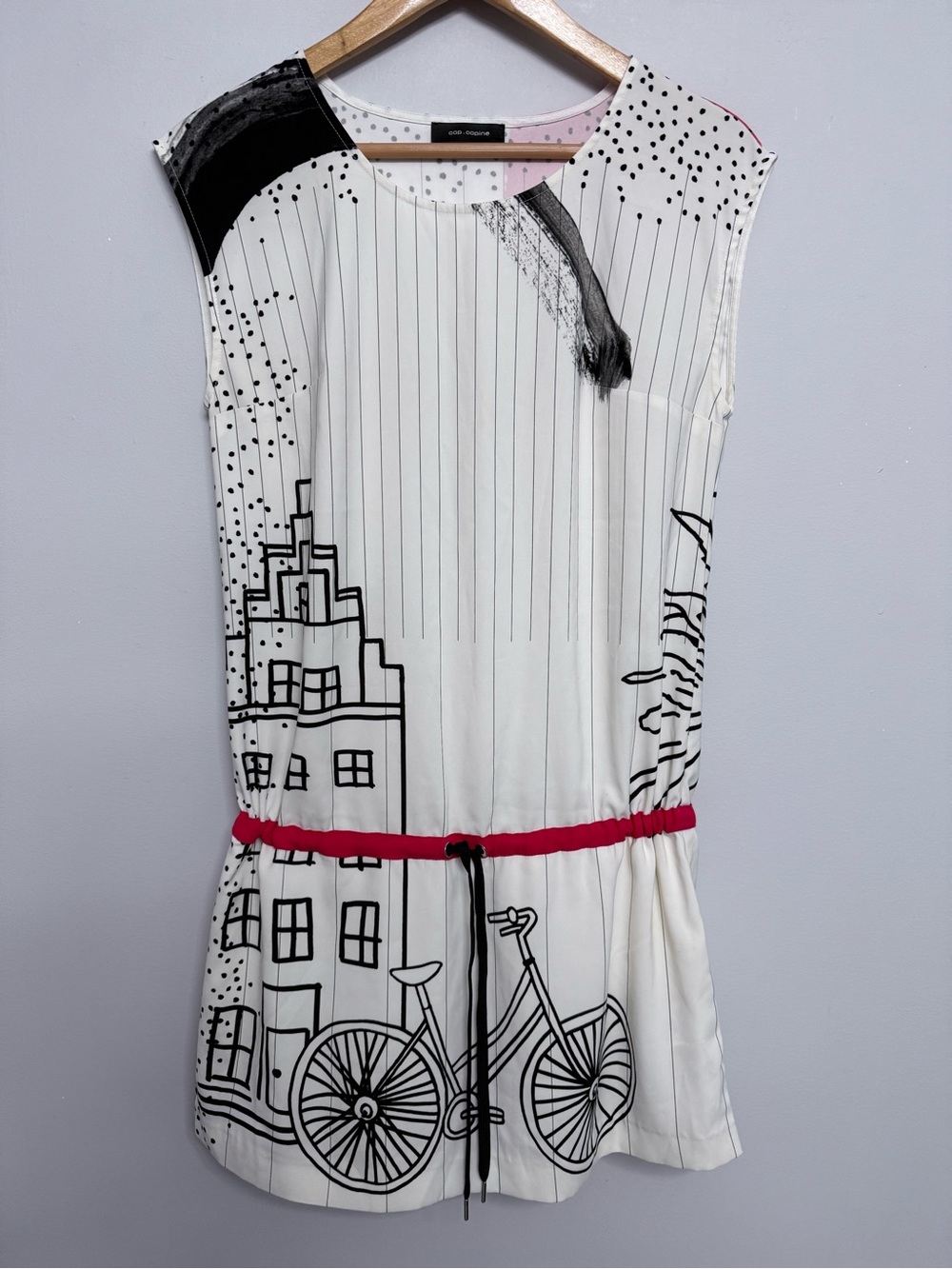 Cop.Copine White Black Graphic Drawstring Dress with Pink Waist